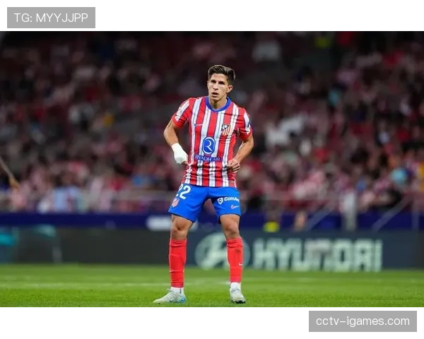 镜头捕捉:马竞主帅西蒙尼在球队2026年3月对阵贝蒂斯进球后激情挥拳庆祝 镜头捕捉:马竞主帅西蒙尼在球队2026年3月对阵贝蒂斯进球后激情挥拳庆祝